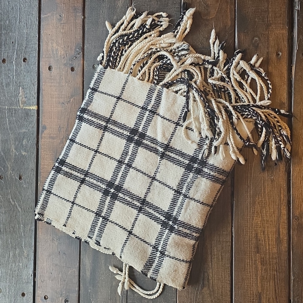 Banana Republic Cream Black Windowpane Plaid Fringe Scarf
